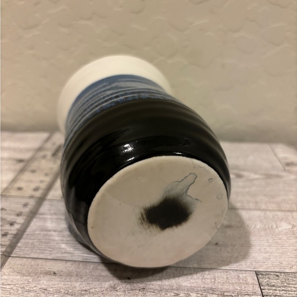 Glazed Hand-warmer Ceramic Mug - Picture 2 of 5